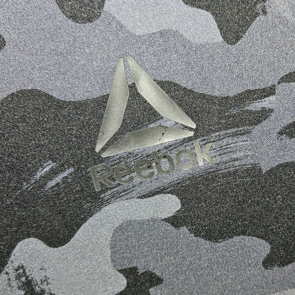 Womans zip up - Picture 2 of 3